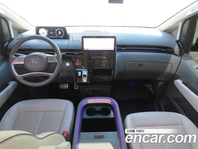 Hyundai Staria 2021 thumb 8