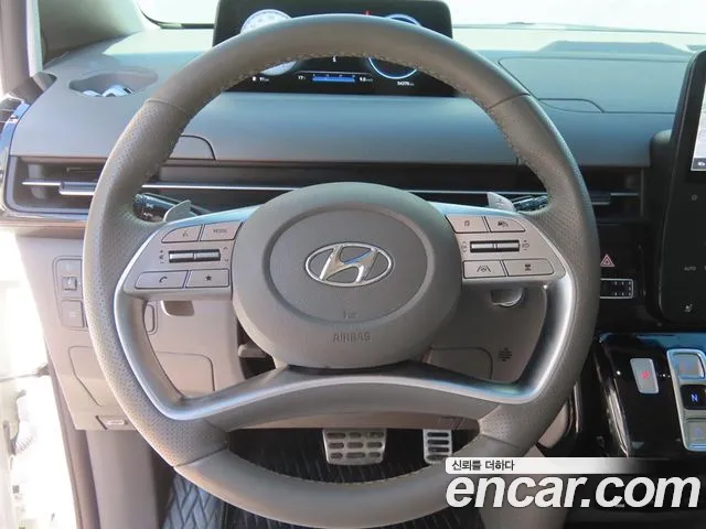 Hyundai Staria 2021 thumb 10
