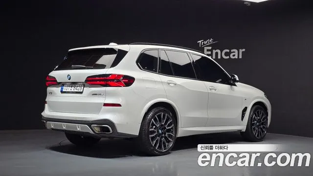 BMW X5 2023 thumb 2
