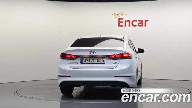Hyundai Avante 2017 thumb 4