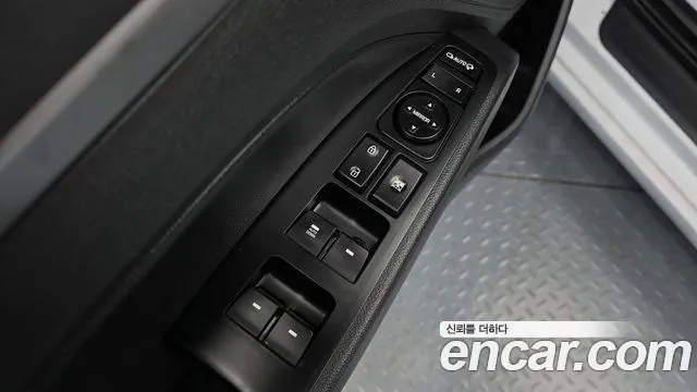 Hyundai Avante 2017 thumb 12