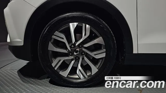 KG_Mobility_Ssangyong TIBOLI 2019 thumb 5