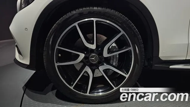 Mercedes-Benz GLC 2018 thumb 5