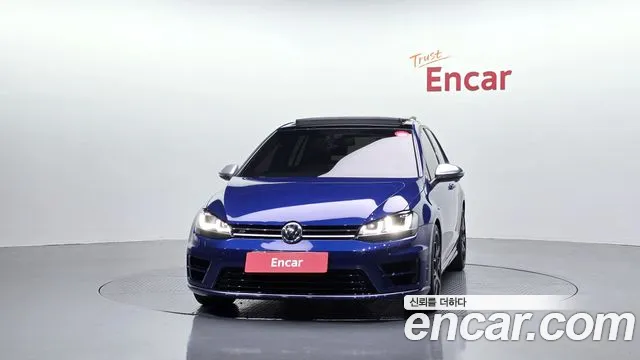 Volkswagen Golf Sportsvan 2015 thumb 3