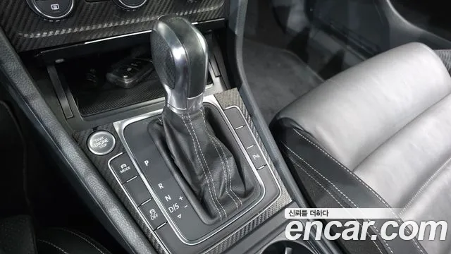 Volkswagen Golf Sportsvan 2015 thumb 9