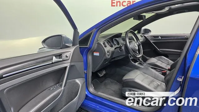Volkswagen Golf Sportsvan 2015 thumb 10