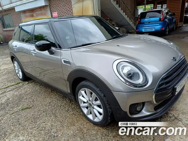 MINI Clubman 2020 thumb 2