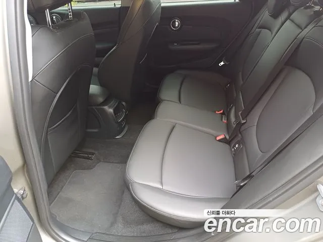 MINI Clubman 2020 thumb 9