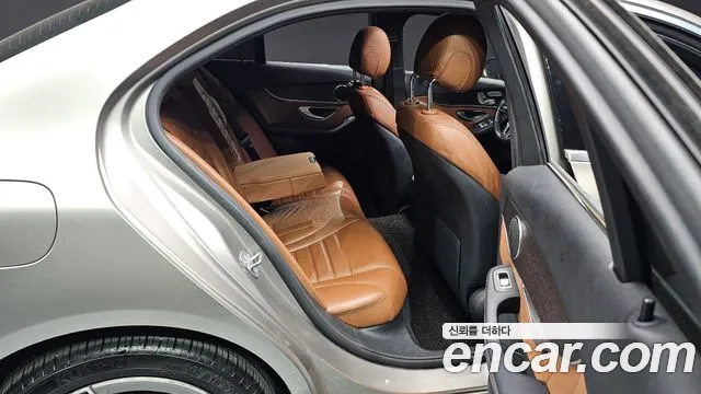 Mercedes-Benz C-Класс 2019 thumb 11