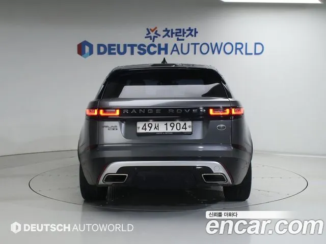 Land Rover Range Rover Velar 2017 thumb 4