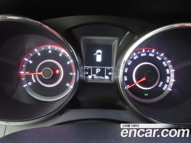 KG_Mobility_Ssangyong TIBOLI 2015 thumb 8