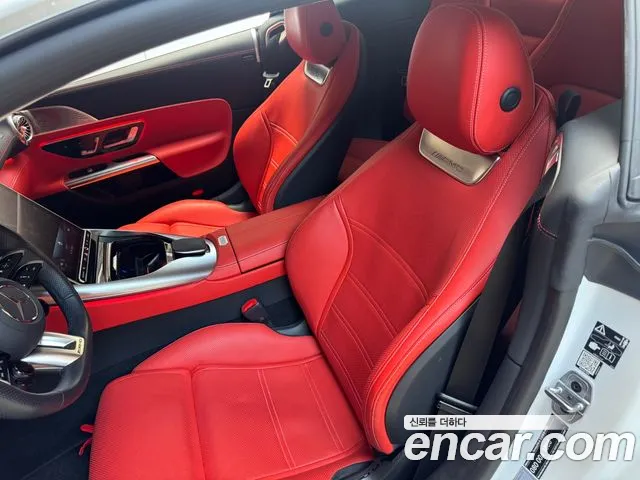 Mercedes-Benz AMG GT 2025 thumb 4