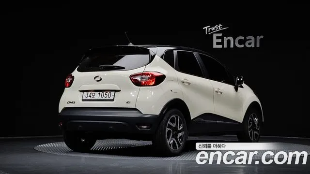 Renault-KoreaSamsung Captur 2014 thumb 2