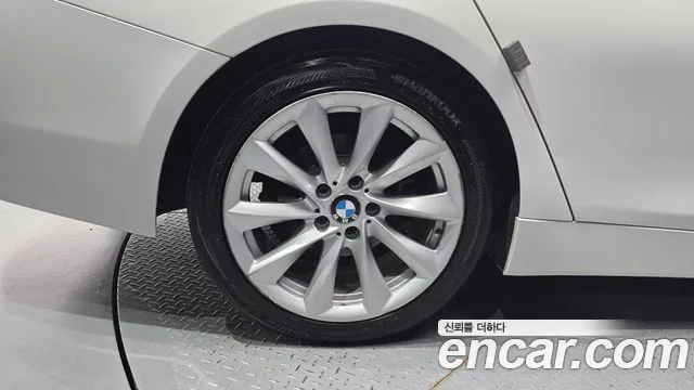 BMW 4-Series 2019 thumb 5