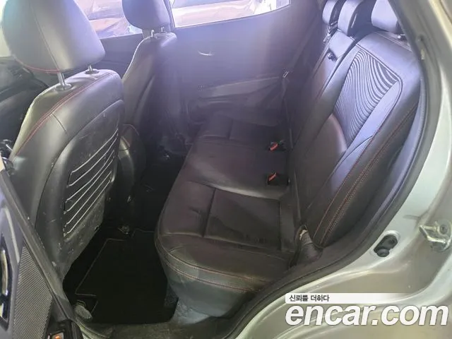 KG_Mobility_Ssangyong TIBOLI 2017 thumb 6