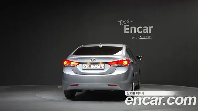 Hyundai Avante 2013 thumb 3