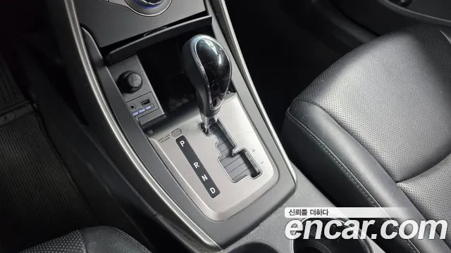 Hyundai Avante 2013 thumb 8