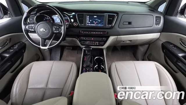 Kia Carnival 2019 thumb 7