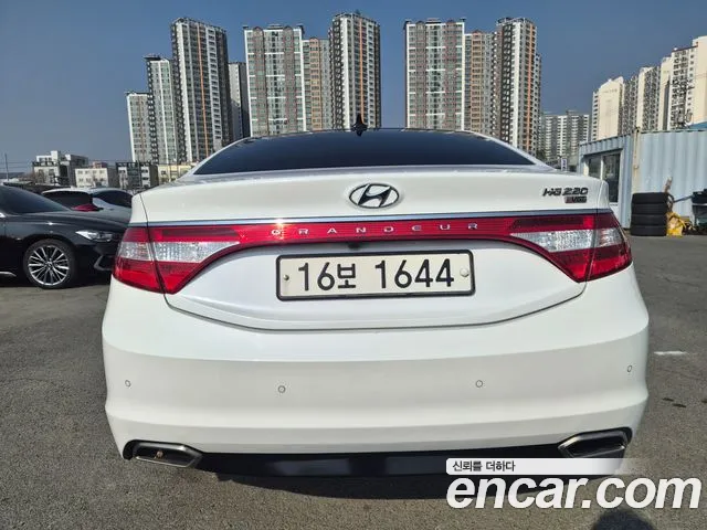 Hyundai Grandeur 2015 thumb 2