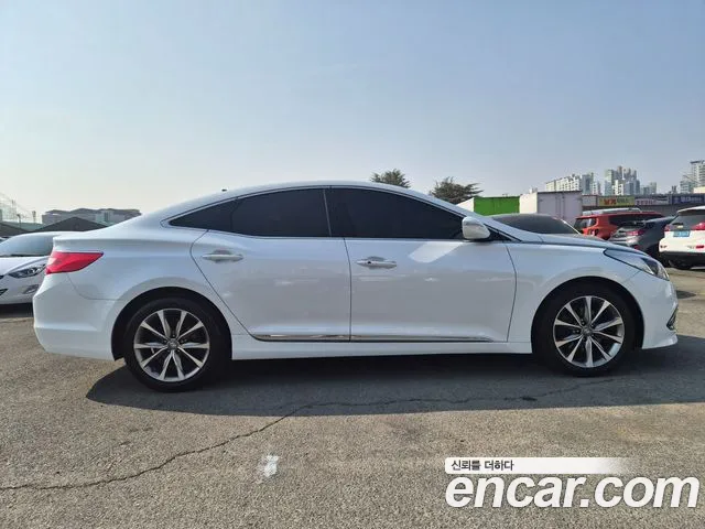 Hyundai Grandeur 2015 thumb 4