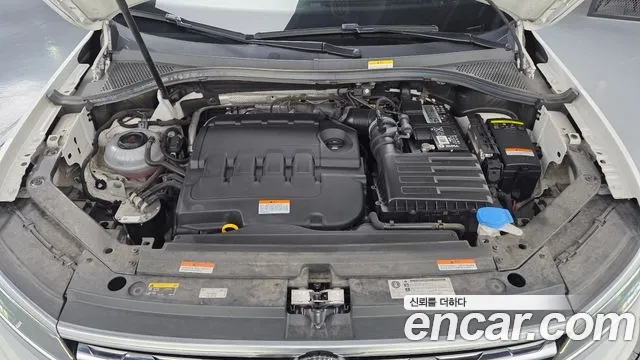 Volkswagen Tiguan 2019 thumb 6