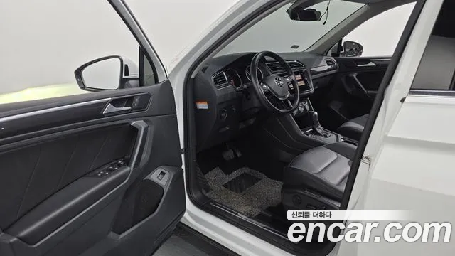 Volkswagen Tiguan 2019 thumb 10