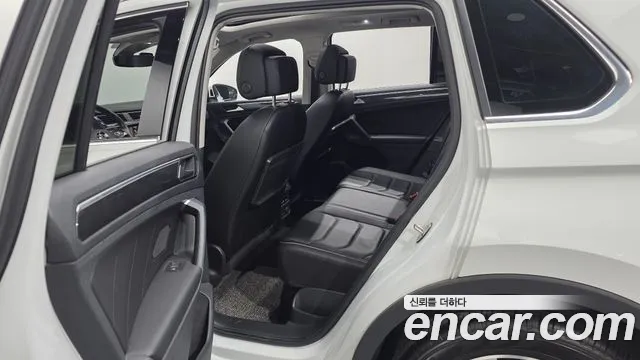 Volkswagen Tiguan 2019 thumb 11