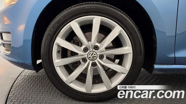 Volkswagen Golf Sportsvan 2013 thumb 5
