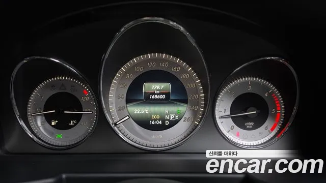 Mercedes-Benz GLK-Class 2014 thumb 8
