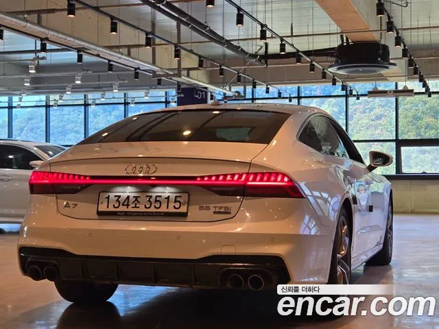 Audi A7 2020 thumb 3