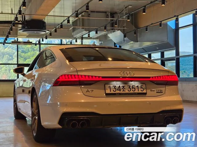 Audi A7 2020 thumb 4