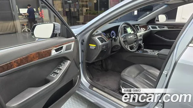 Hyundai Genesis 2016 thumb 10