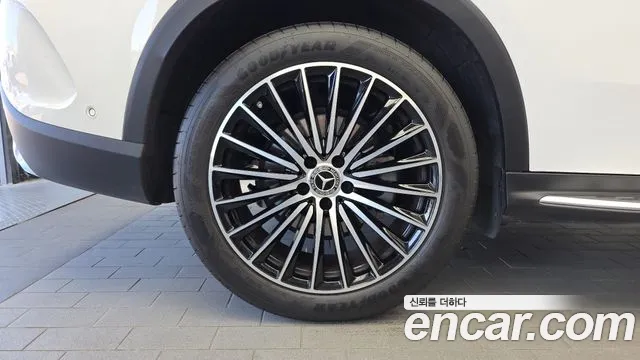 Mercedes-Benz GLC 2025 thumb 5