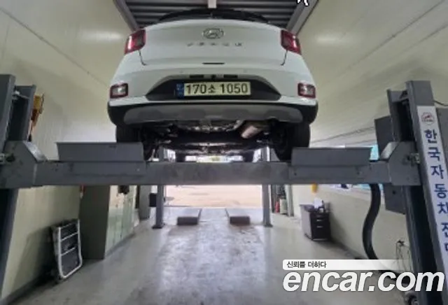 Hyundai Venue 2022 thumb 2