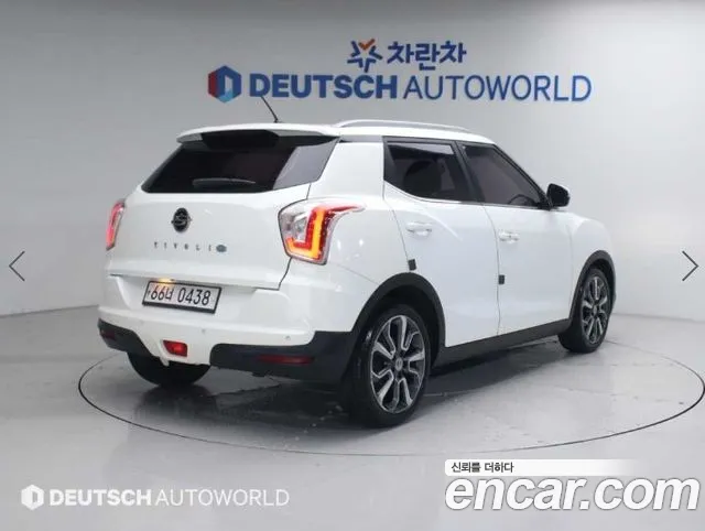 KG_Mobility_Ssangyong TIBOLI 2015 thumb 2