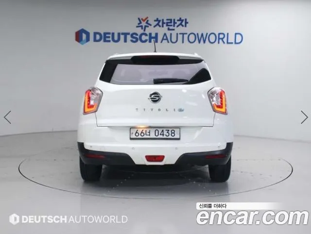 KG_Mobility_Ssangyong TIBOLI 2015 thumb 4