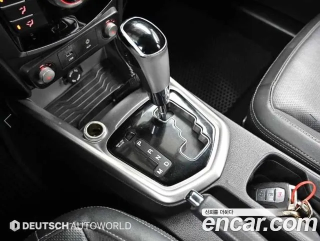 KG_Mobility_Ssangyong TIBOLI 2015 thumb 9