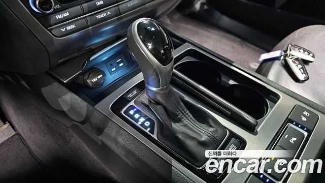 Hyundai Genesis 2016 thumb 9