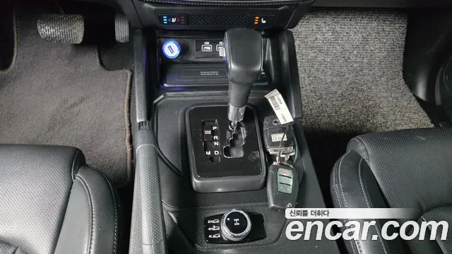 KG_Mobility_Ssangyong Rexton 2023 thumb 9