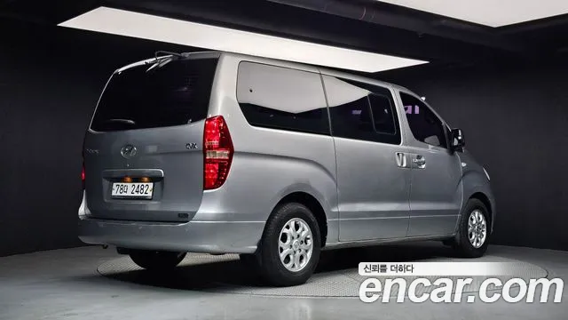 Hyundai Starex 2012 thumb 2