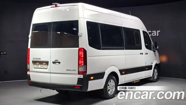 Hyundai Staria 2015 thumb 2