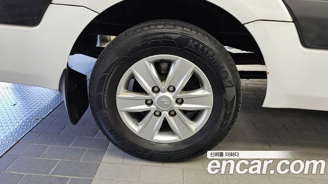 Hyundai Staria 2015 thumb 5