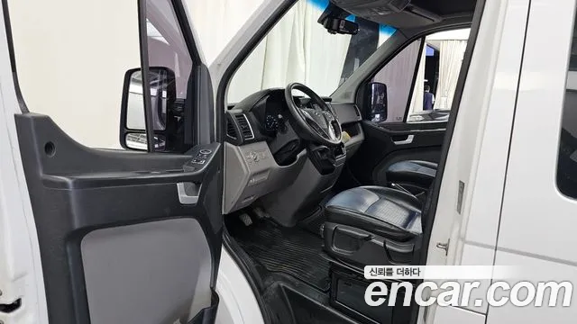 Hyundai Staria 2015 thumb 10