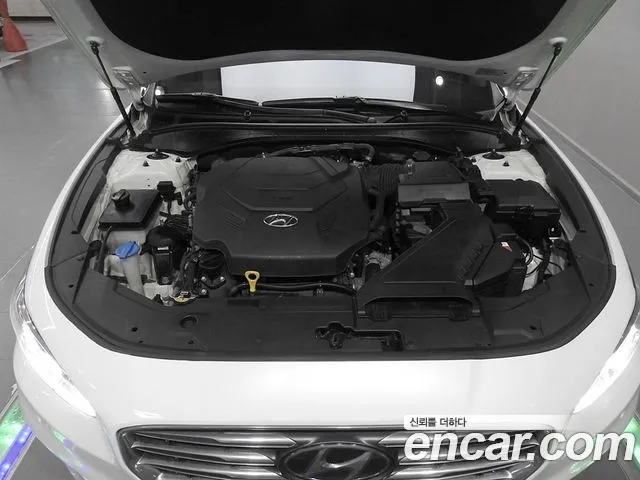 Hyundai Grandeur 2017 thumb 10