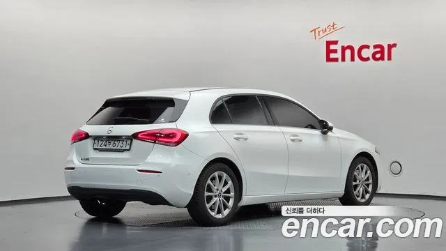 Mercedes-Benz A-Класс 2019 thumb 2