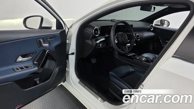 Mercedes-Benz A-Класс 2019 thumb 10