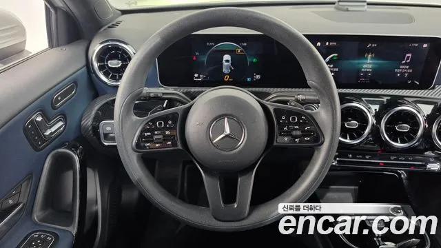 Mercedes-Benz A-Класс 2019 thumb 12