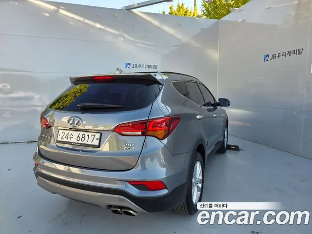 Hyundai Santa Fe 2017 thumb 2