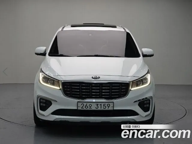 Kia Carnival 2018 thumb 11