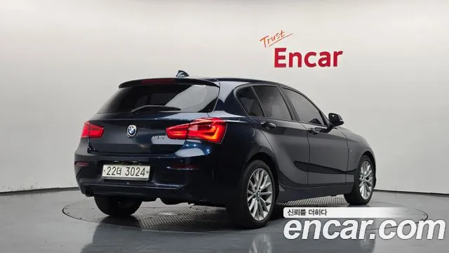 BMW 1-Series 2015 thumb 2